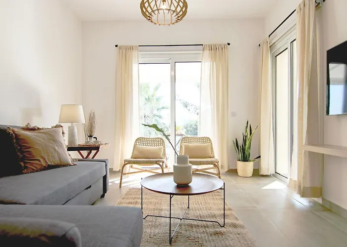 Phaedrus Living Seaview Luxury Flat Limnaria 153